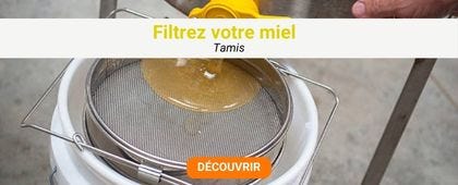 Miel dans un tamis